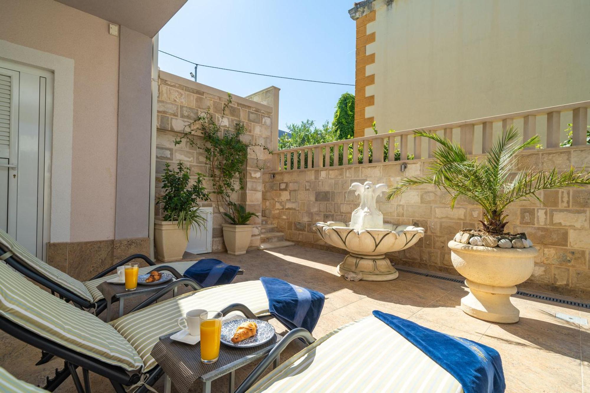Apartments Villa Aura - Adult Only Dubrovnik Exteriör bild
