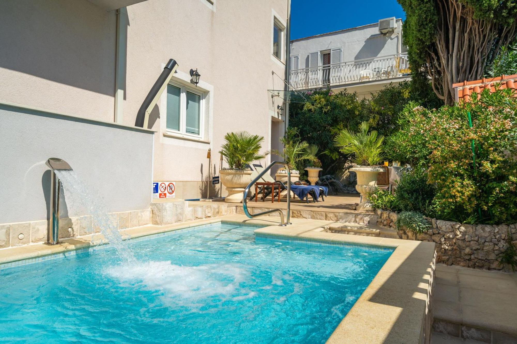 Apartments Villa Aura - Adult Only Dubrovnik Exteriör bild